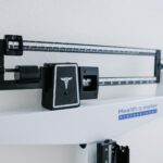 black and silver electronic scale